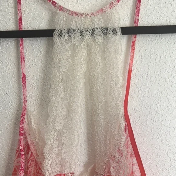 ❗️SOLD❗️In Bloom Coral  Lace sleepwear - Picture 5 of 6